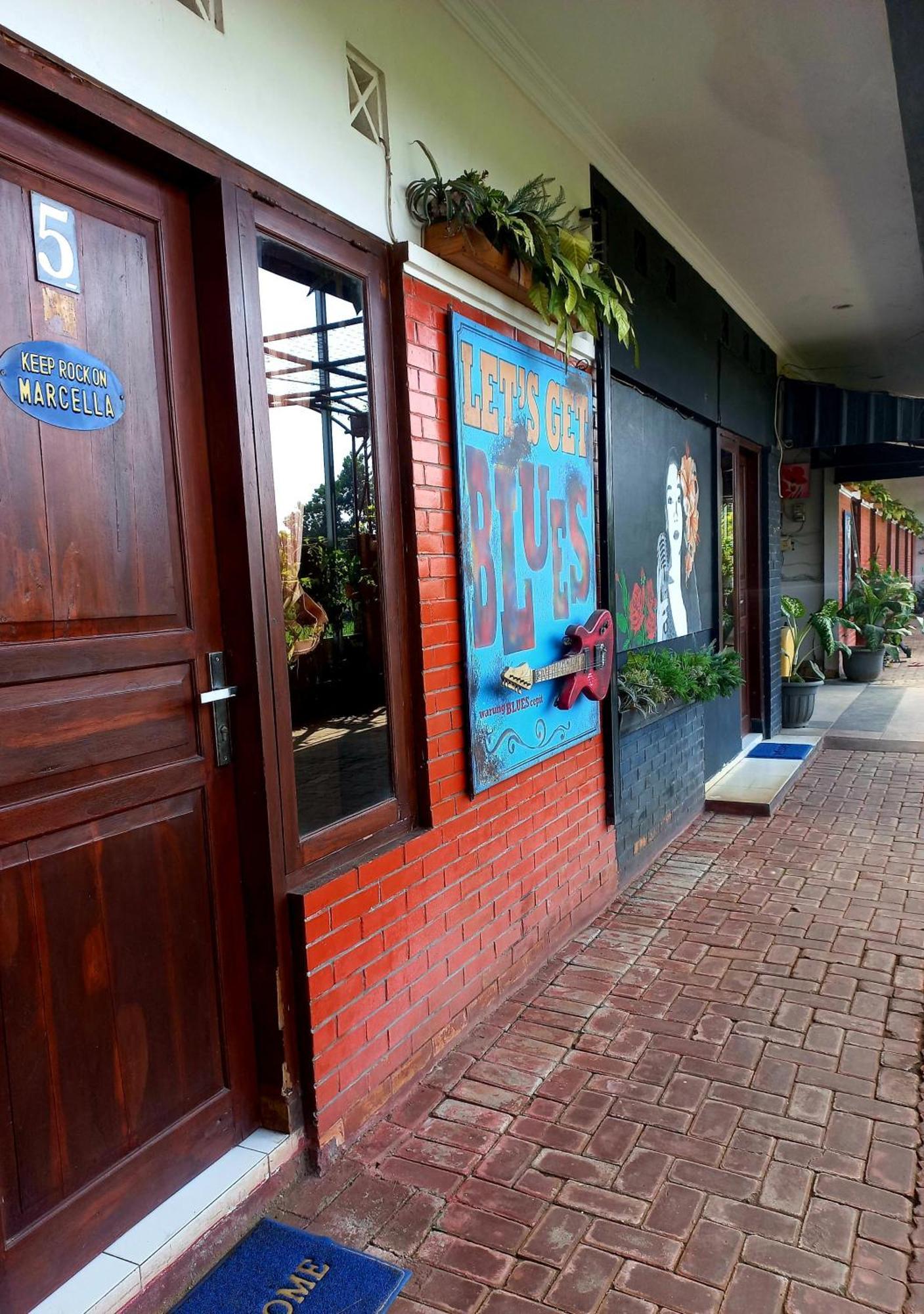 Hotel Omah Cepit Exterior photo
